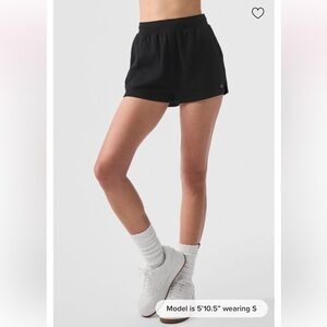 ALO YOGA - Low Key Sweat Short - XS - brand new, never been worn, with tags